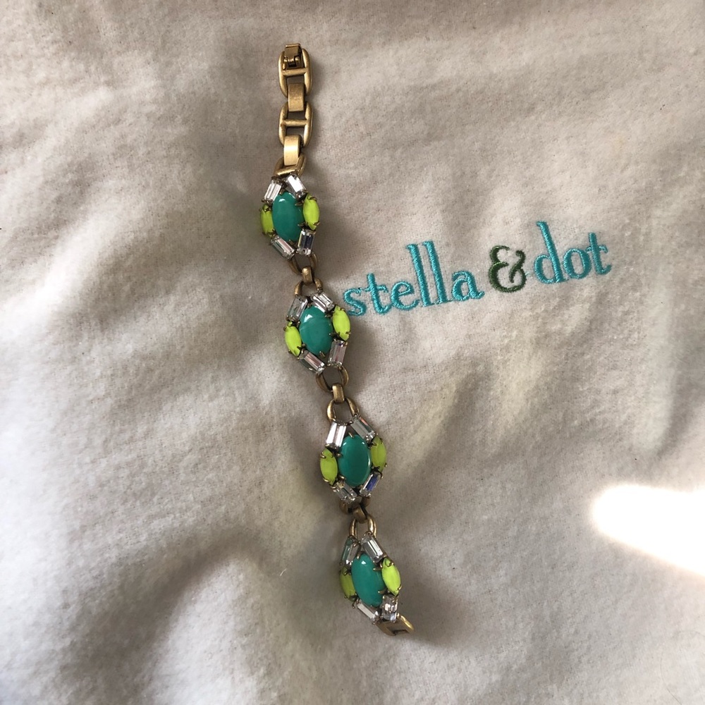 Bracelet